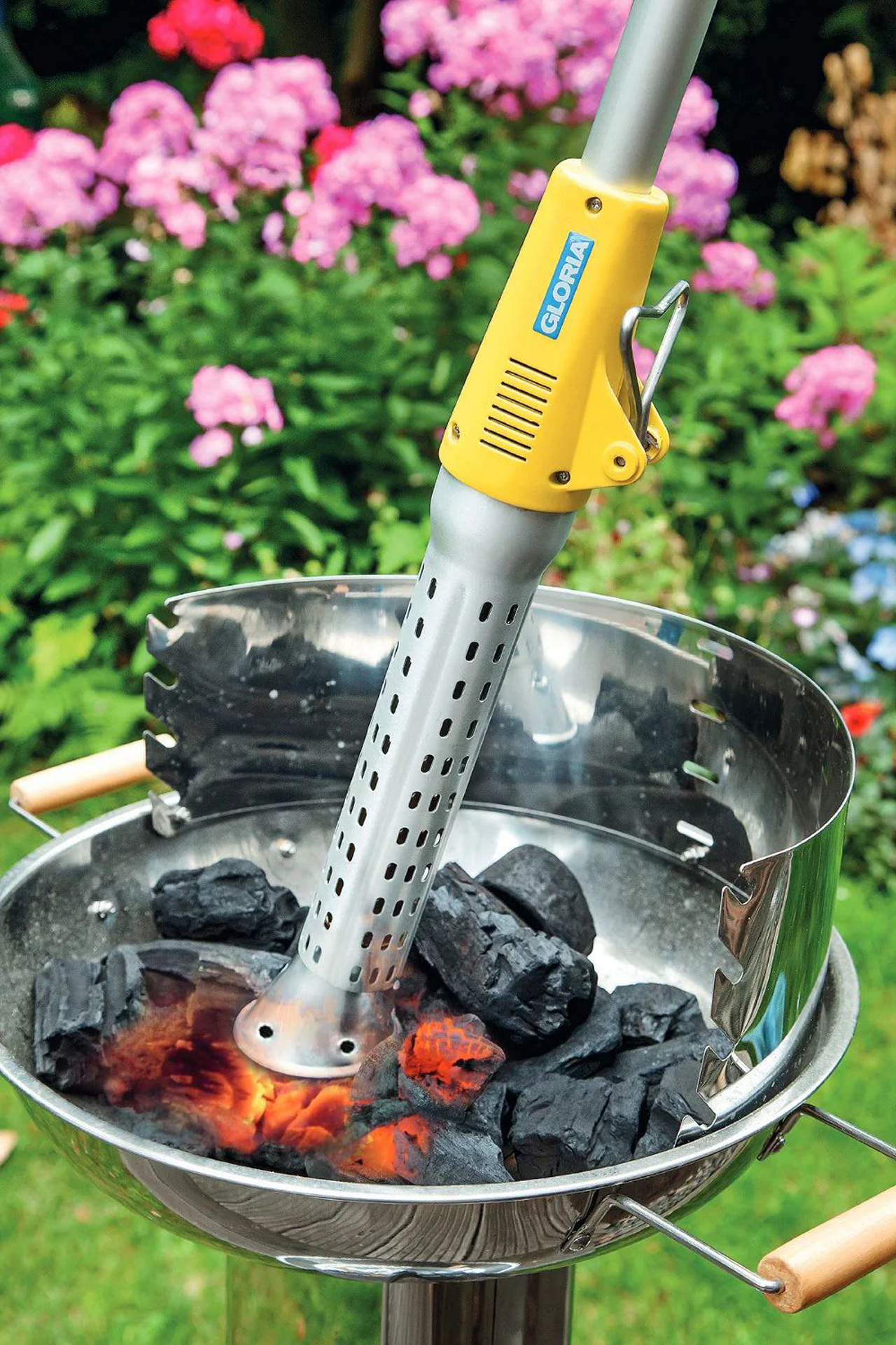 Mit dem Abflammgerät GLORIA Thermoflamm bio Electro schnell die Grillkohle entzünden